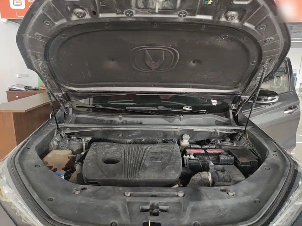 Changan CS75PLUS 2020 — фото 20