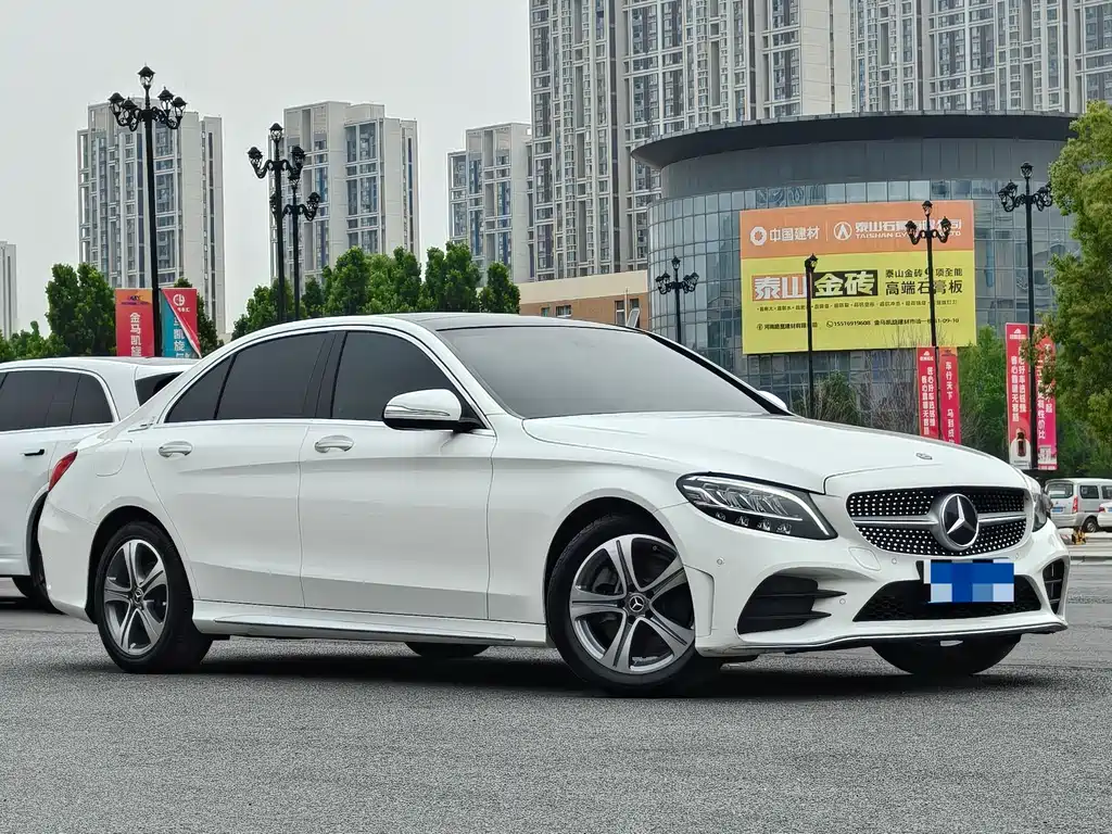 Mercedes-Benz C-Class 2019 — фото 3