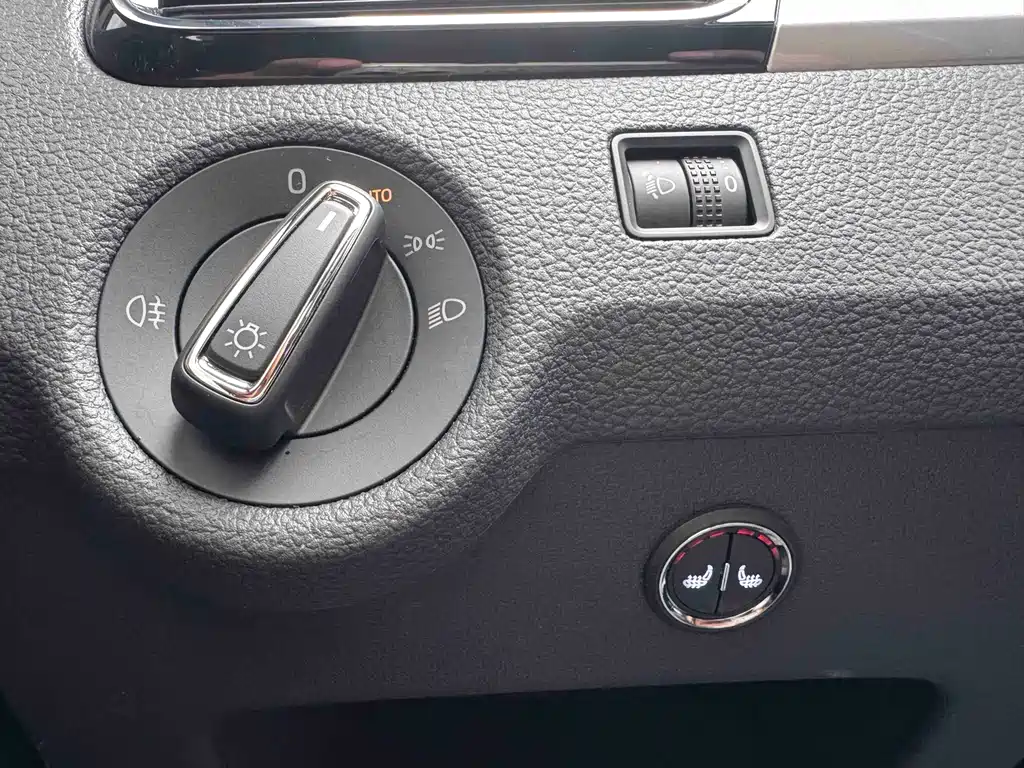 Skoda Rapid 2022 — фото 11