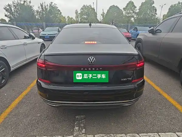 Volkswagen Passat 2022