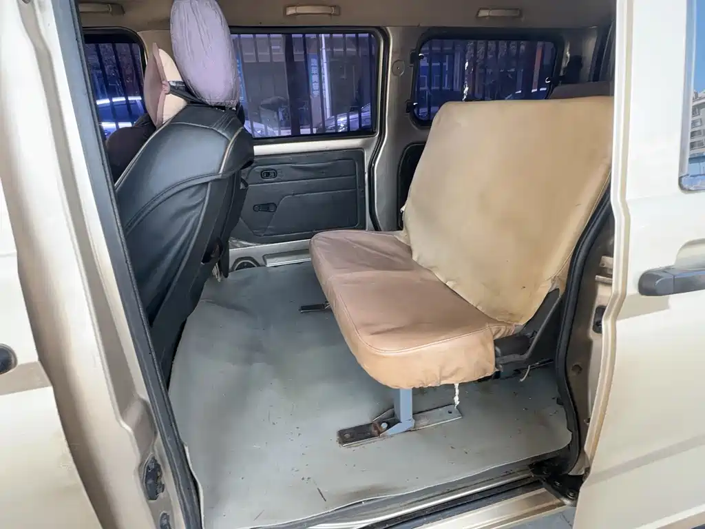 Wuling Rongguang 2016