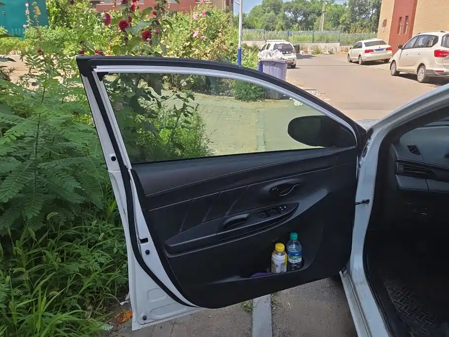 Toyota Yaris L 2019