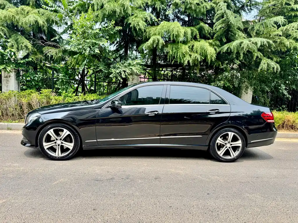 Mercedes-Benz E-Class 2014