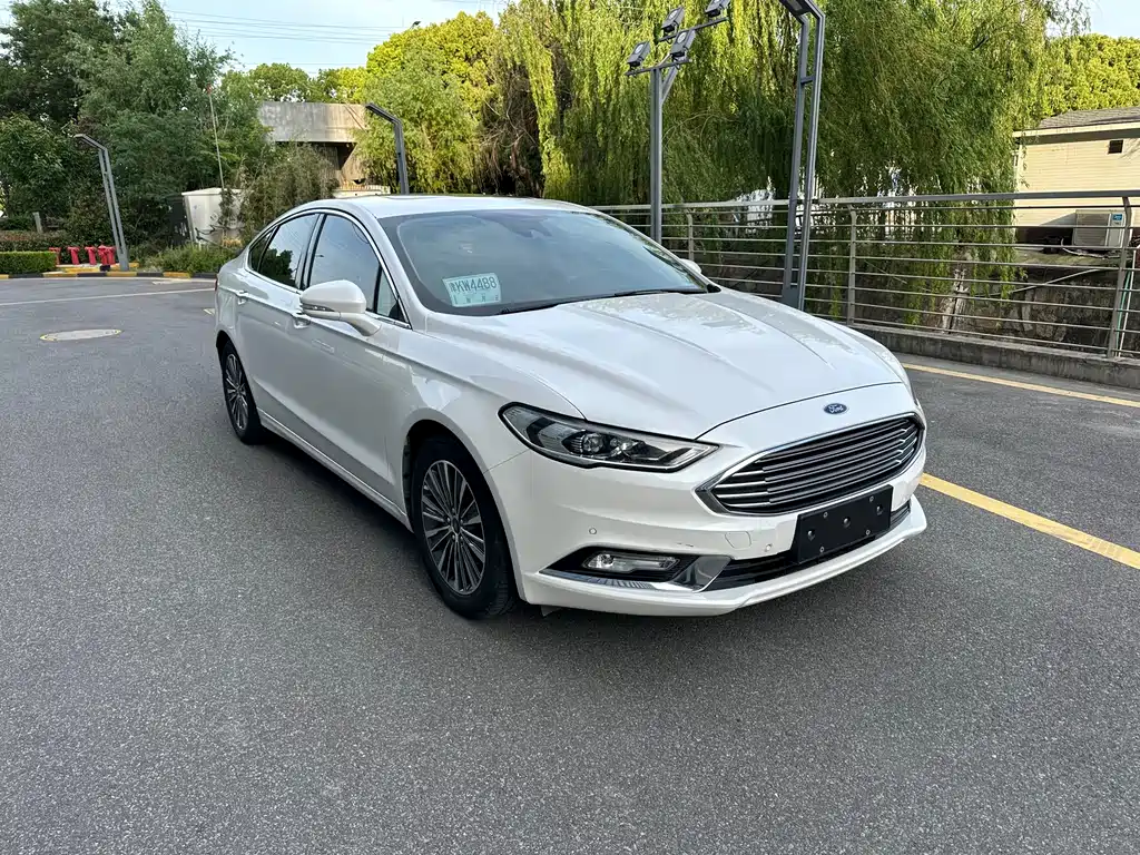 Ford Mondeo 2017 — фото 3
