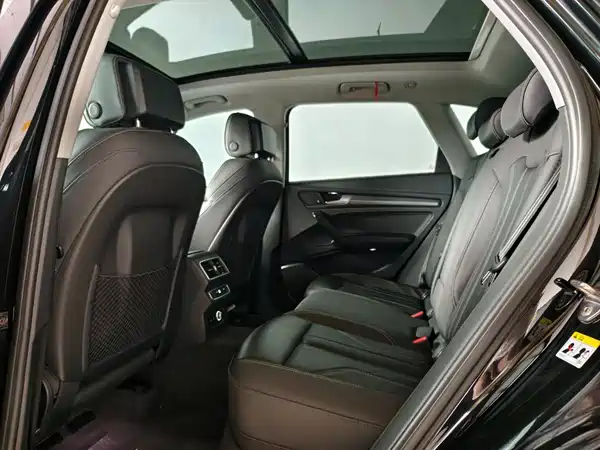 Audi Q5L 2022