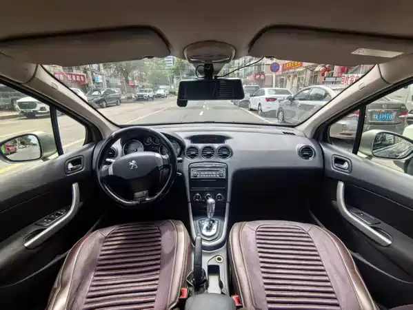 Peugeot 408 2014