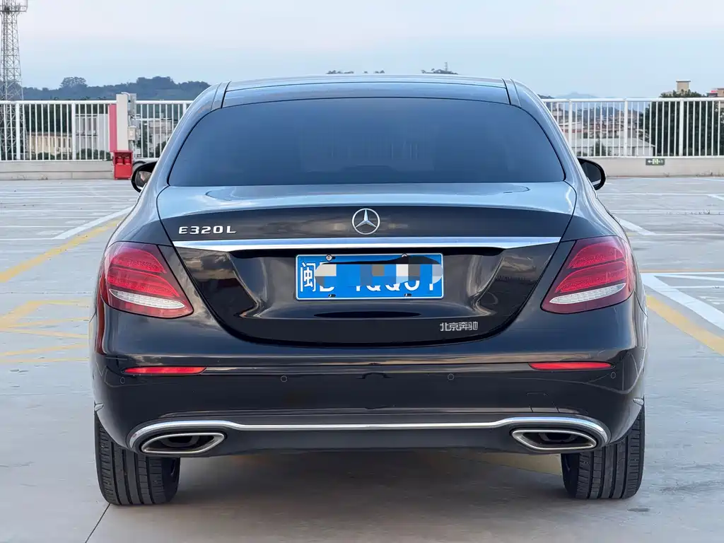 Mercedes-Benz E-Class 2018 — фото 9