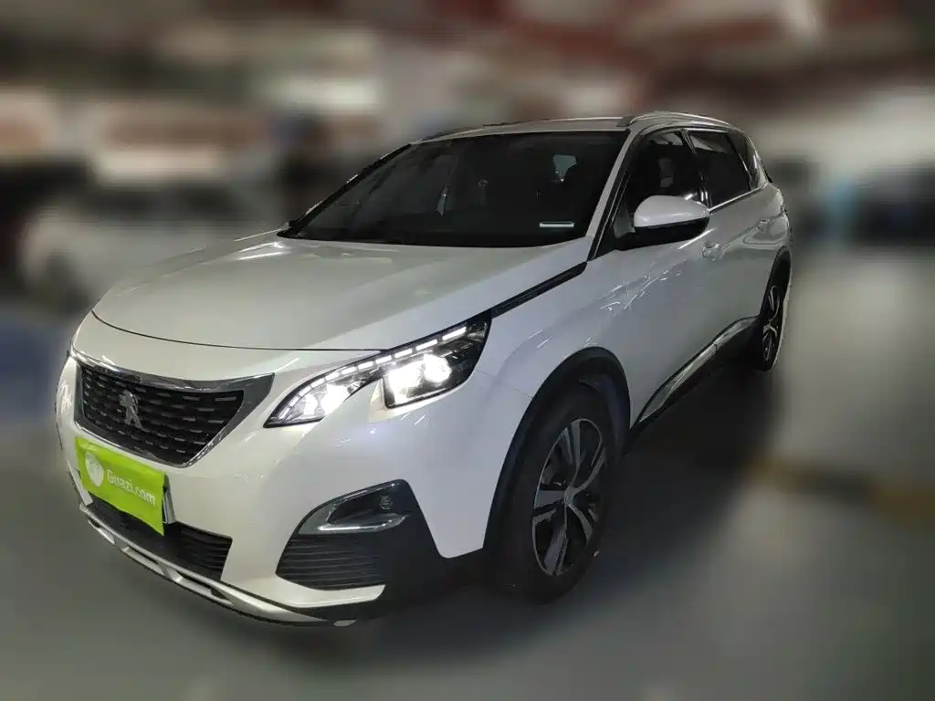 Peugeot 5008 2021