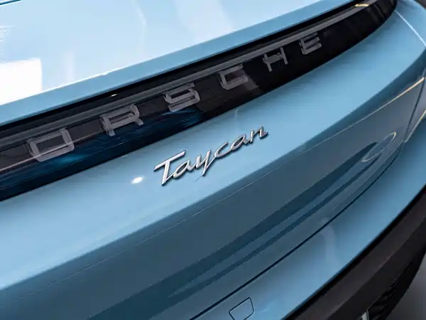 Porsche Taycan 2021