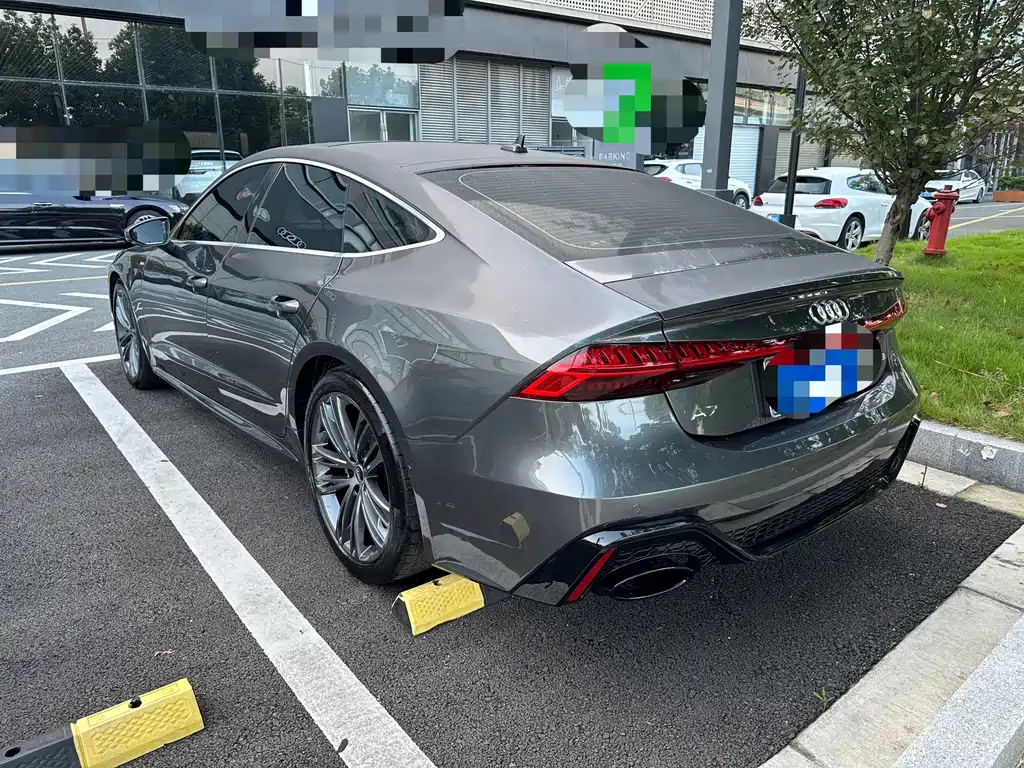 Audi A7 2023 — фото 15