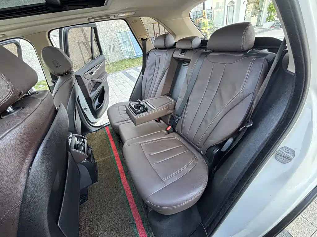 BMW X5 2015 — фото 26