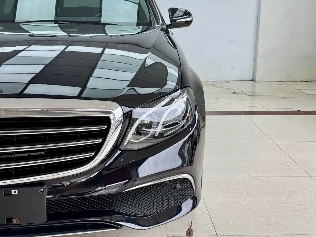 Mercedes-Benz E-Class 2019 — фото 4