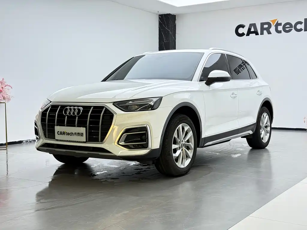 Audi Q5L 2024 — фото 1