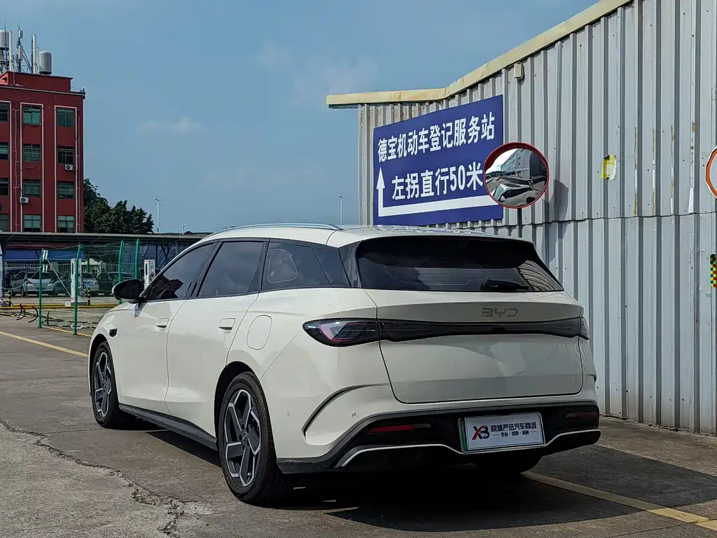 BYD Seal 06 DM-i Wagon 2026 — фото 7