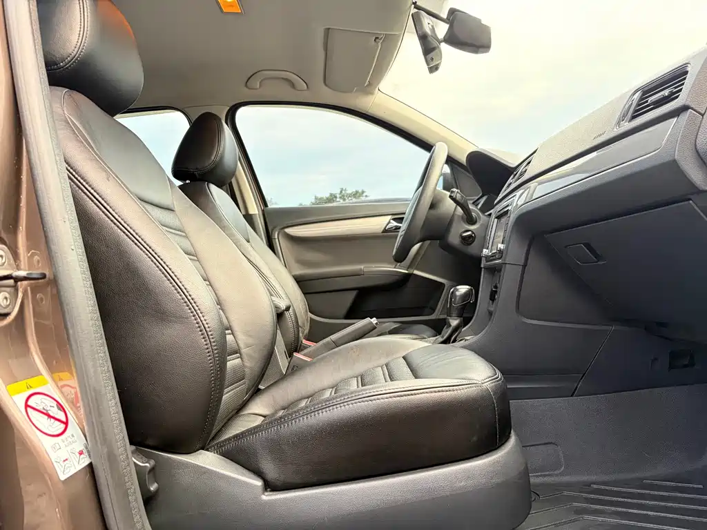Volkswagen Gran Lavida 2015 — фото 13