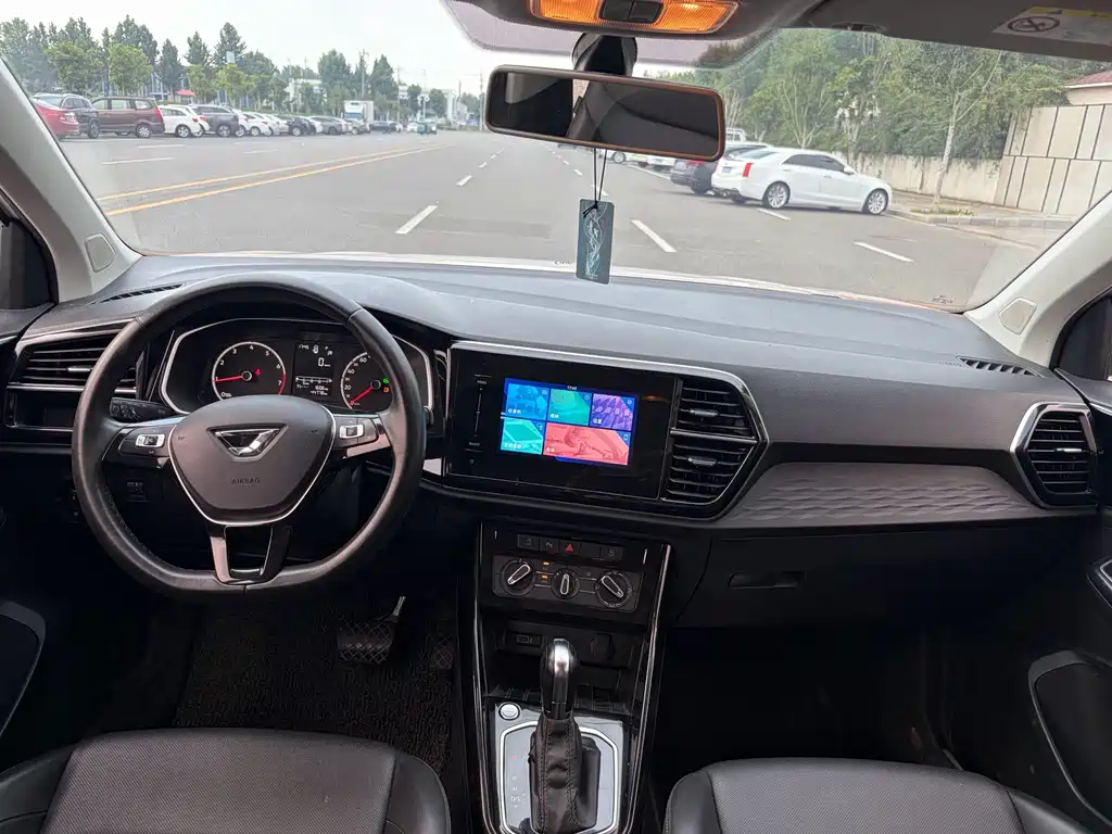 Jetta VS5 2022