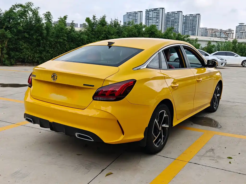 MG MG5 2021