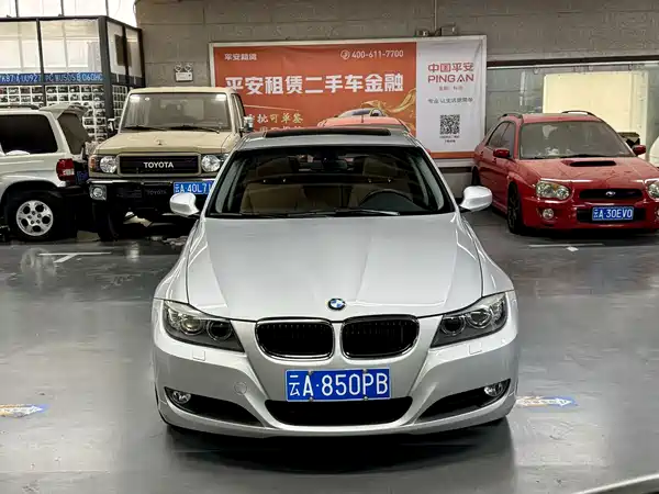 BMW 3 Series 2011