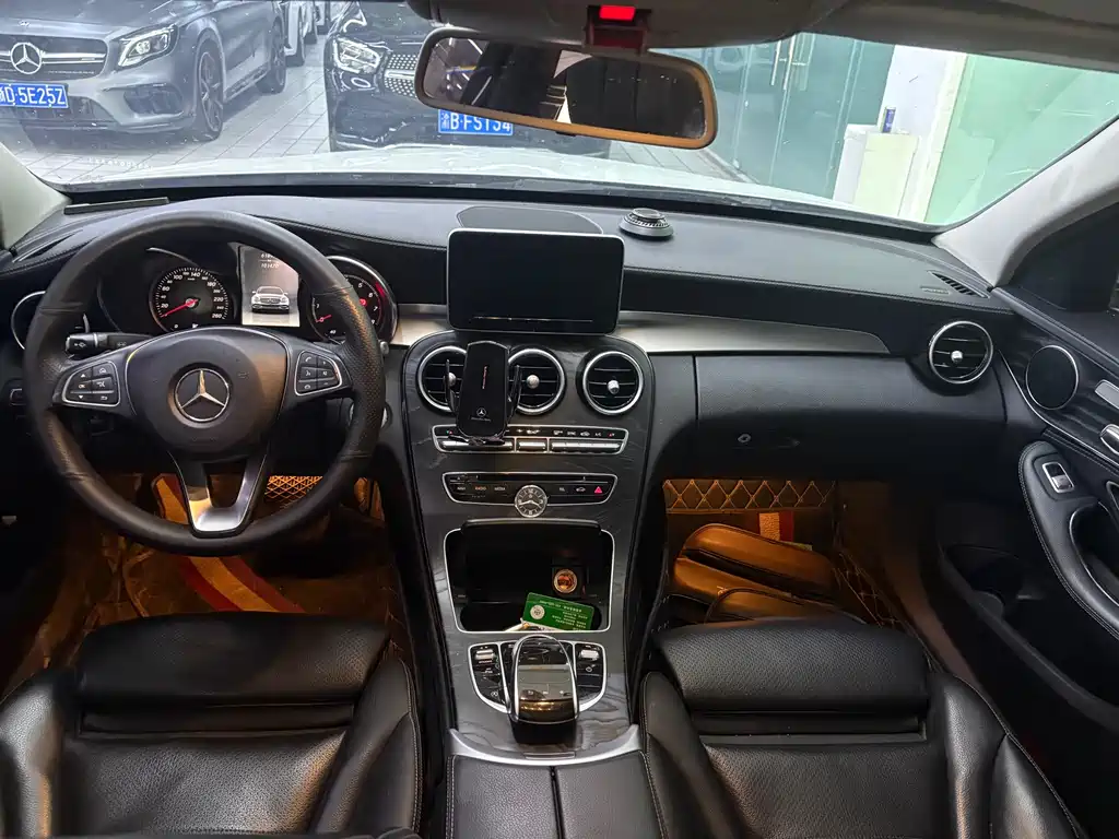 Mercedes-Benz C-Class 2018 — фото 6