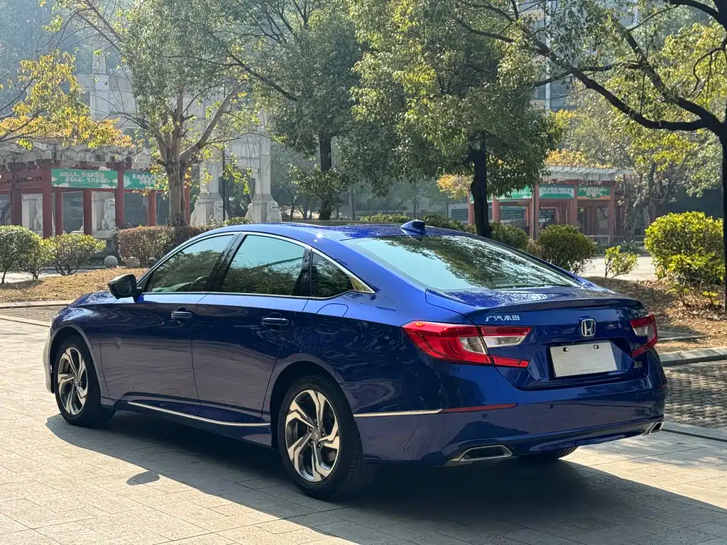 Honda Accord 2021 — фото 15