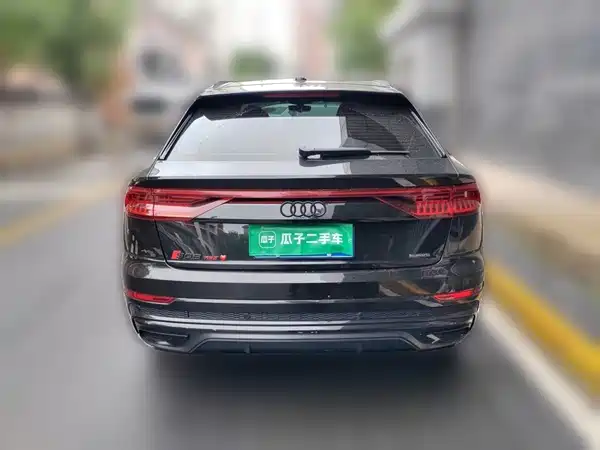 Audi Q8 2023