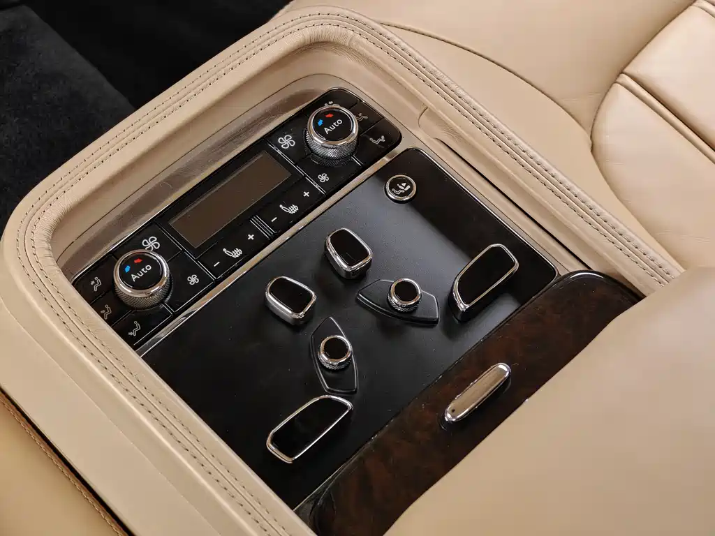 Bentley Mulsanne 2013 — фото 15