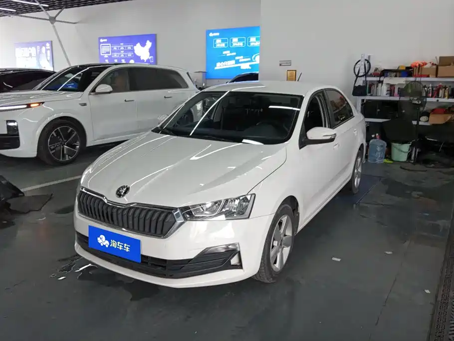 Skoda Rapid 2021