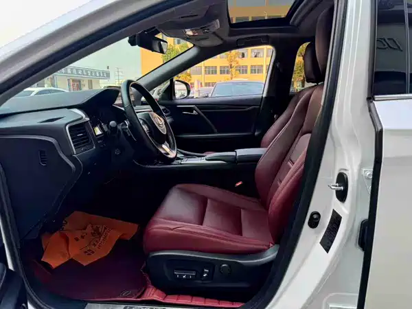 Lexus RX 2020