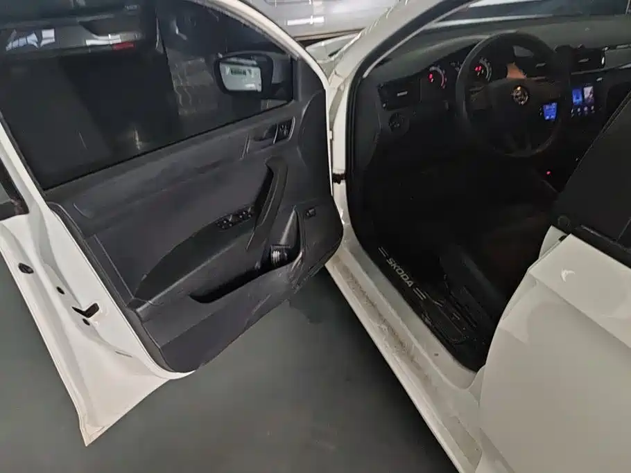 Skoda Rapid 2021