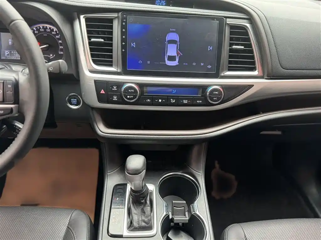 Toyota Highlander 2017 — фото 12