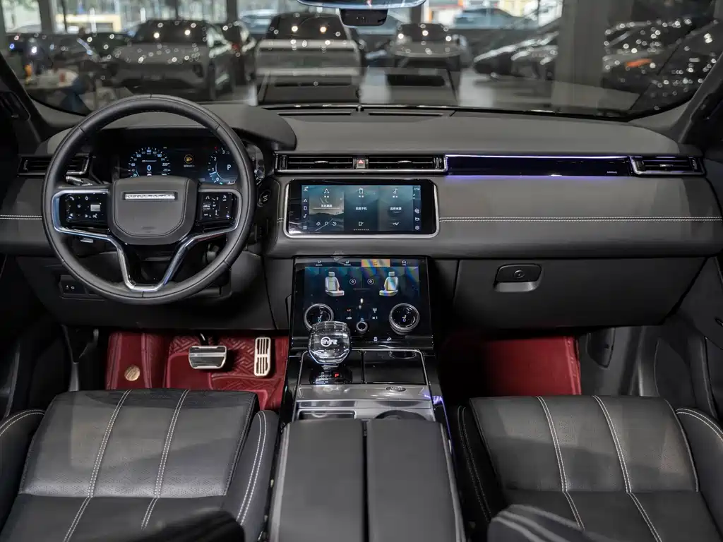 Land Rover Velar 2023 — фото 10