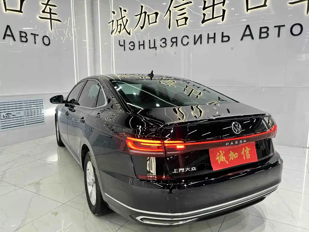 Volkswagen Passat 2023 — фото 6