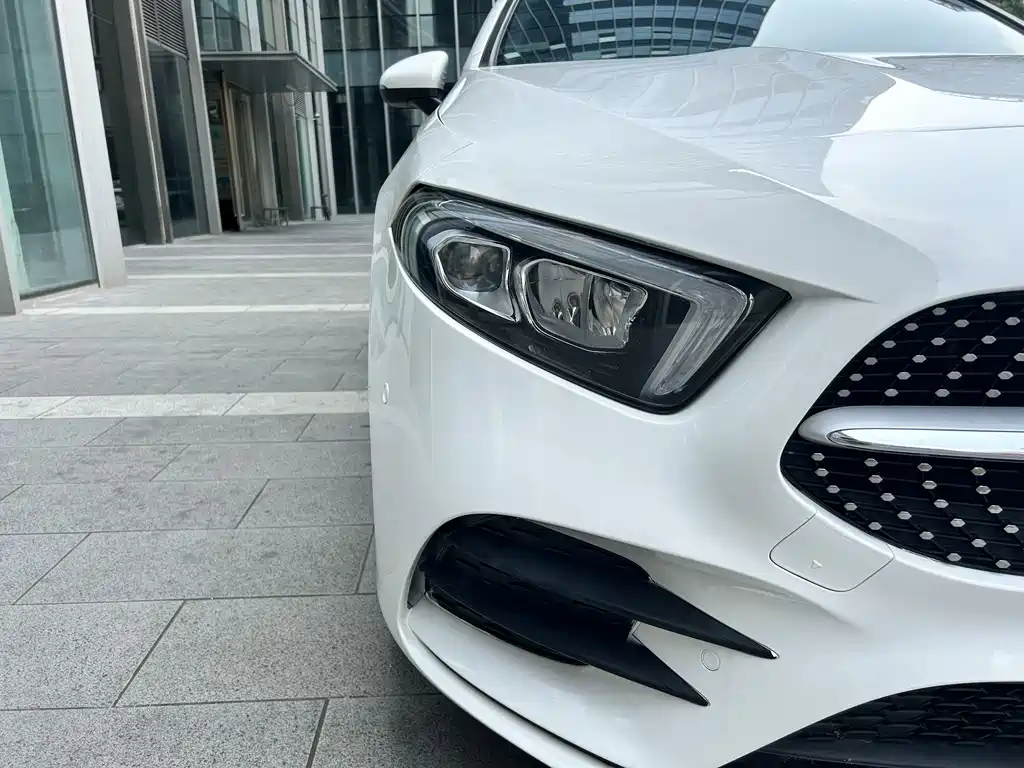 Mercedes-Benz A-Class 2020 — фото 14
