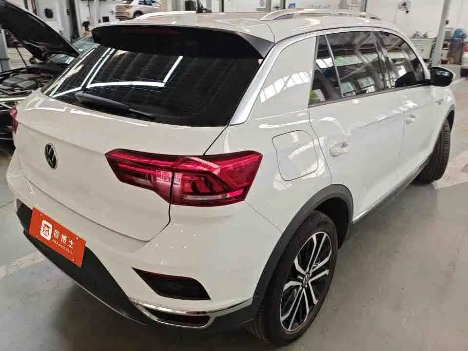 Volkswagen T-Roc 2022 — фото 12