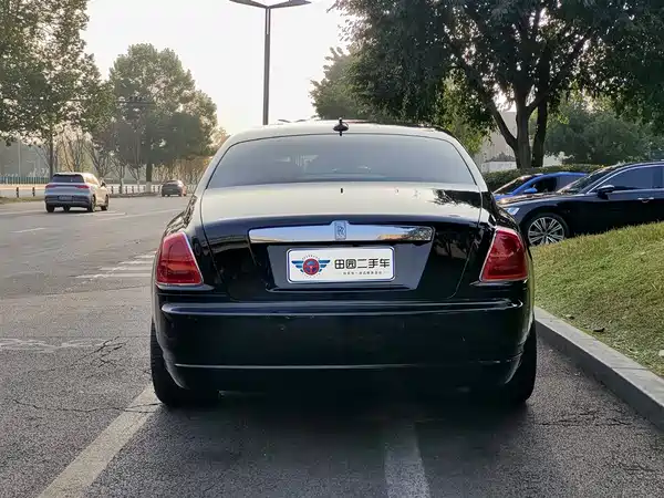 Rolls-Royce Ghost 2012