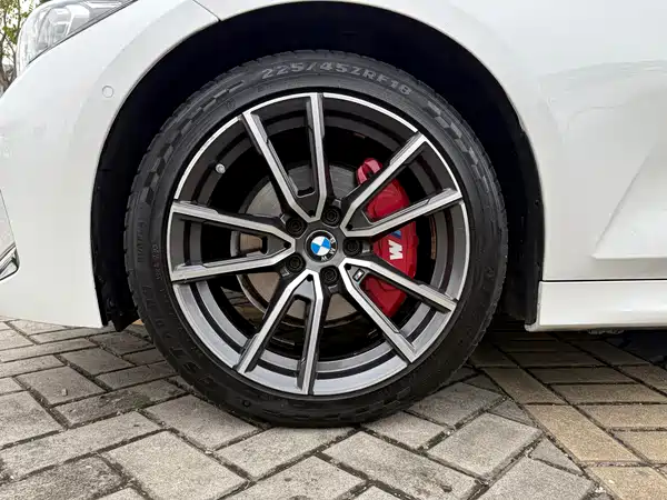 BMW 3 Series 2023