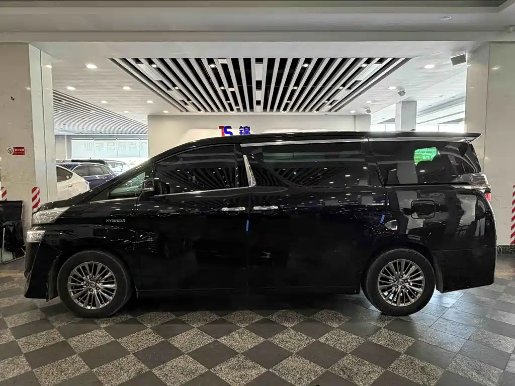 Toyota Vellfire 2021 — фото 4