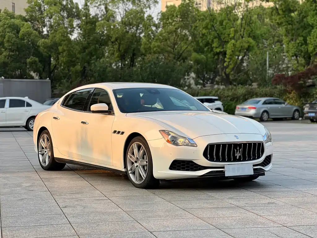 Maserati Quattroporte 2018 — фото 3