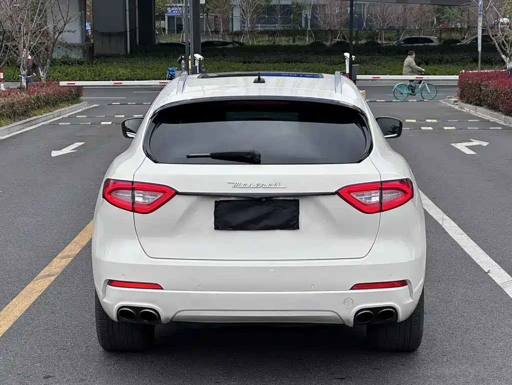 Maserati Levante 2017 — фото 5