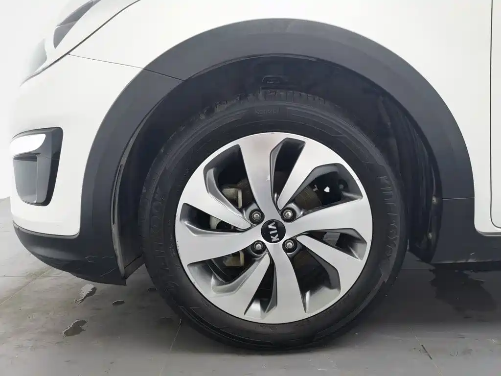 Kia KX CROSS 2019 — фото 17