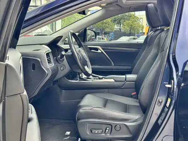 Lexus RX 2019