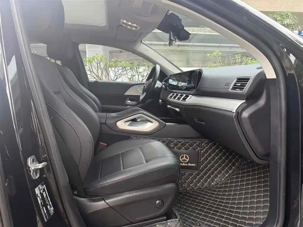 Mercedes-Benz GLE Coupe 2023 — фото 13