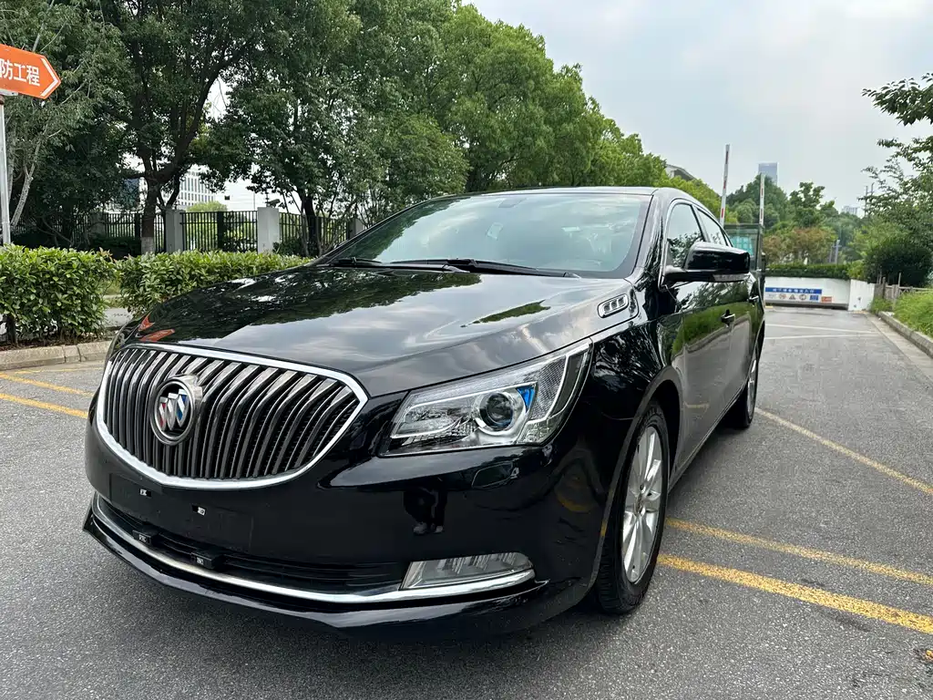 Buick LaCrosse 2014 — фото 1