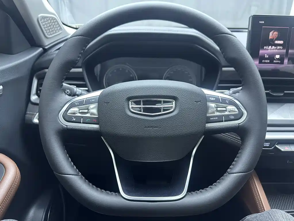 Geely Vision X6 2022 — фото 12