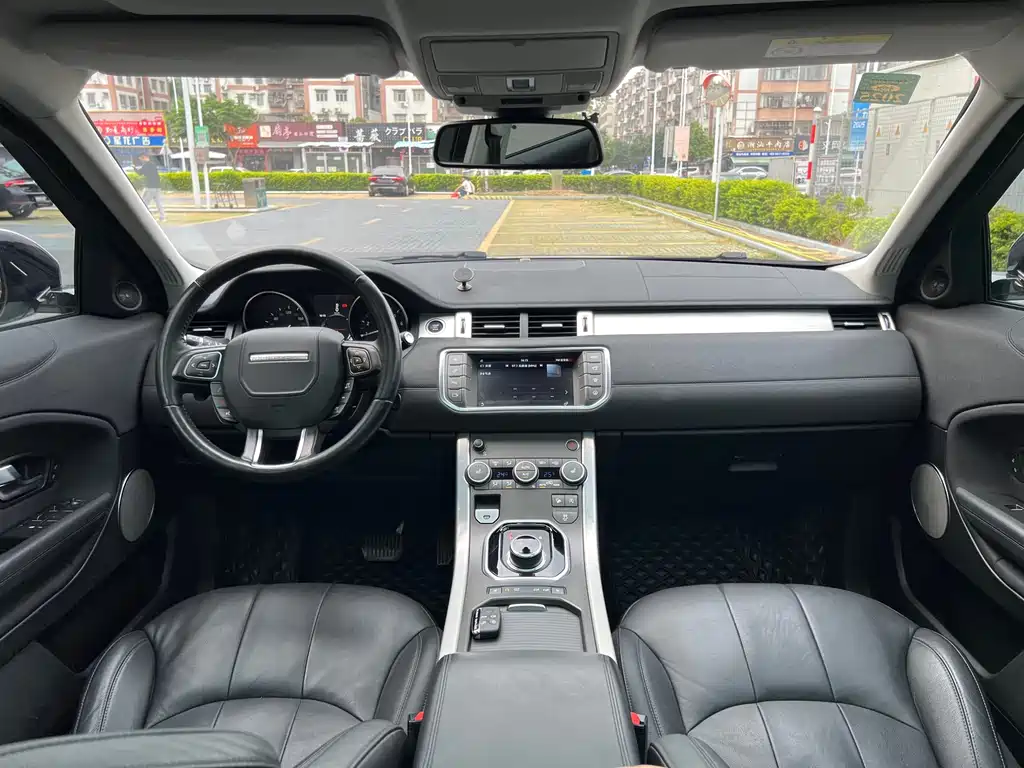 Land Rover Evoque 2018 — фото 19
