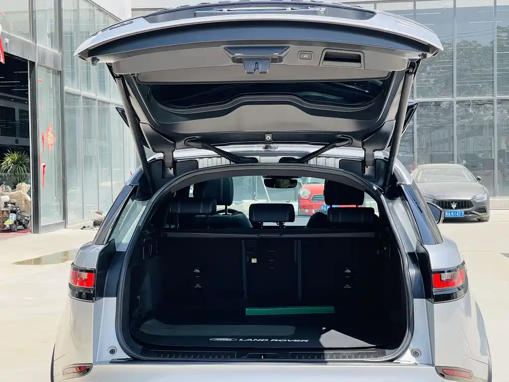 Land Rover Velar 2021 — фото 15
