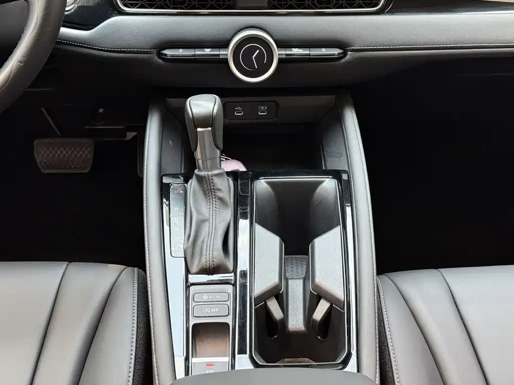 Honda Inspire 2025 — фото 13