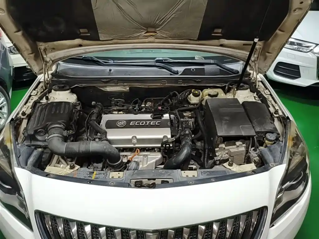 Buick Regal 2015 — фото 20