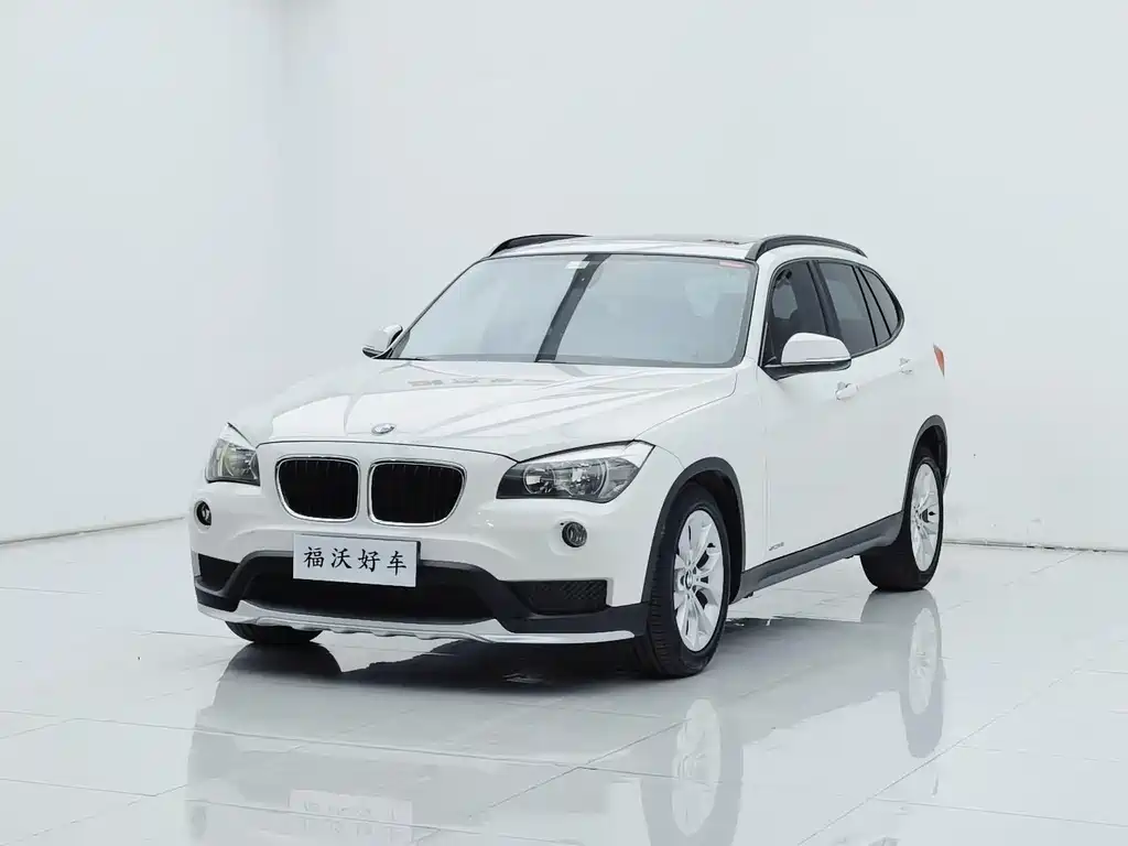 BMW X1 2015 — фото 1