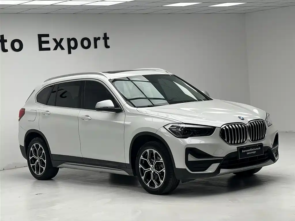 BMW X1 2022 — фото 7